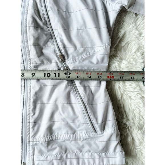 EUC Athleta White Gray Striped Windbreaker Hooded Jacket Size XSmall Thumbholes - Picture 11 of 15
